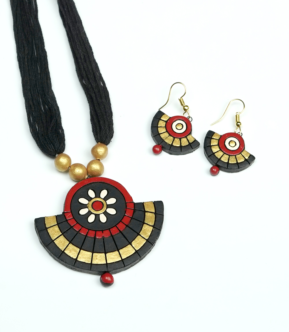 Terracotta Necklace Set Made by Tribes of Jharkhand (Black Red Colour)