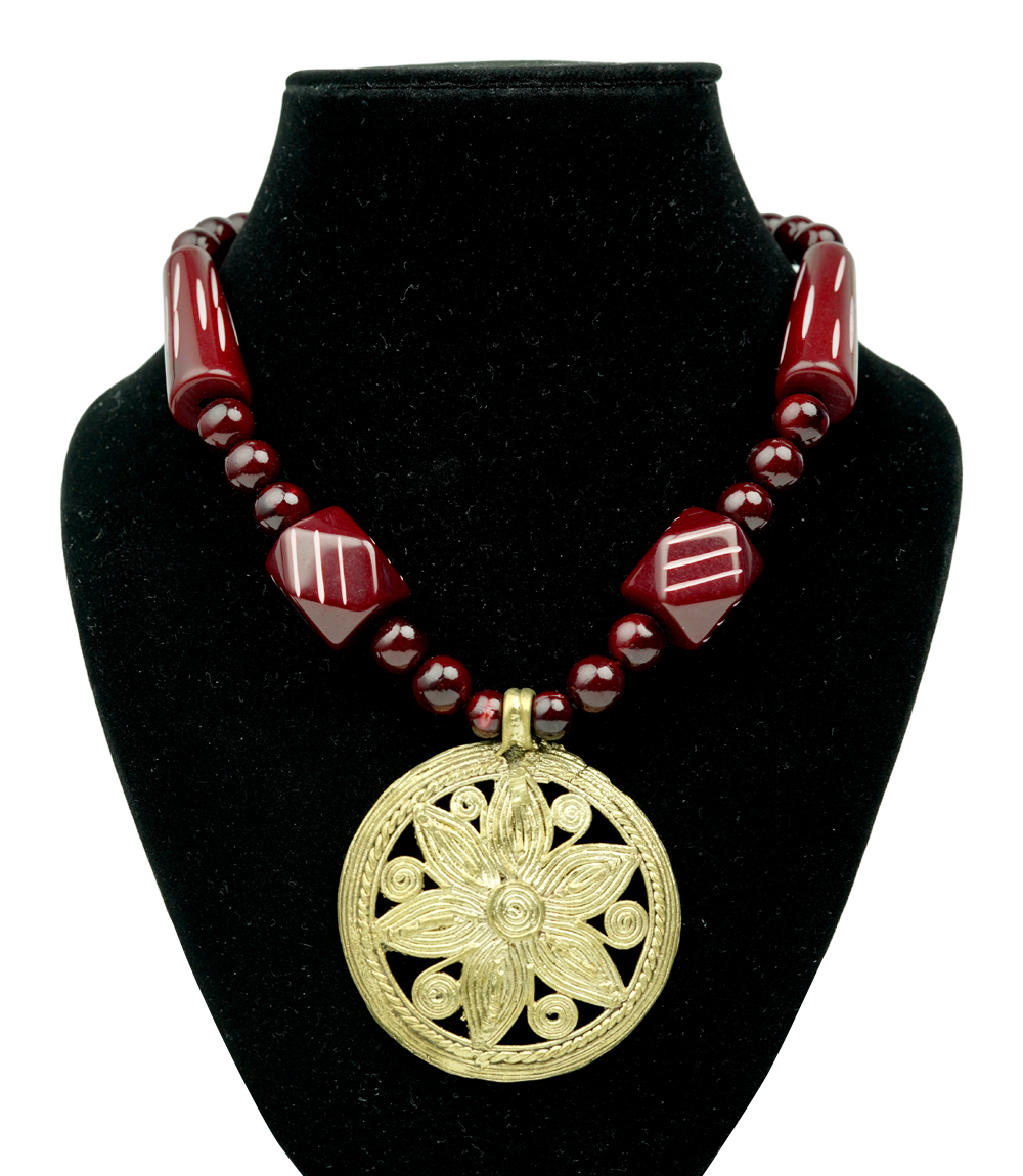 Dokra Necklace Set By Tribes Of Jharkhand (Maroon Beads)