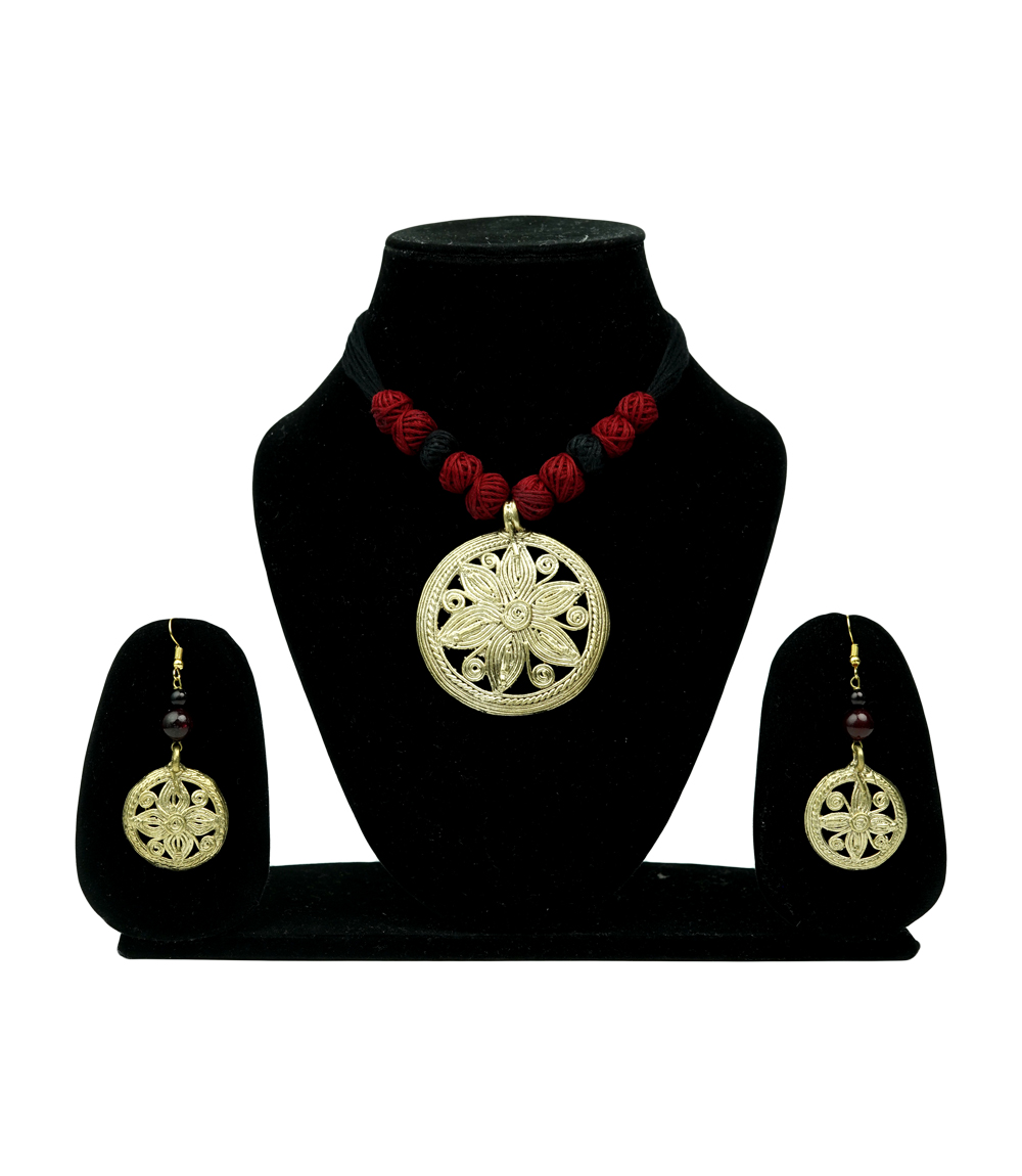 Dokra Necklace Set Made By Tribes Of Jharkhand (Maroon Black Colour)