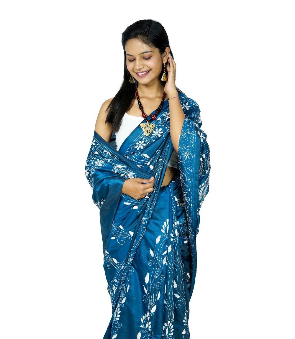 Hand-Stitched Blue Print Saree Embroidery – Crafted by West Bengal Tribes